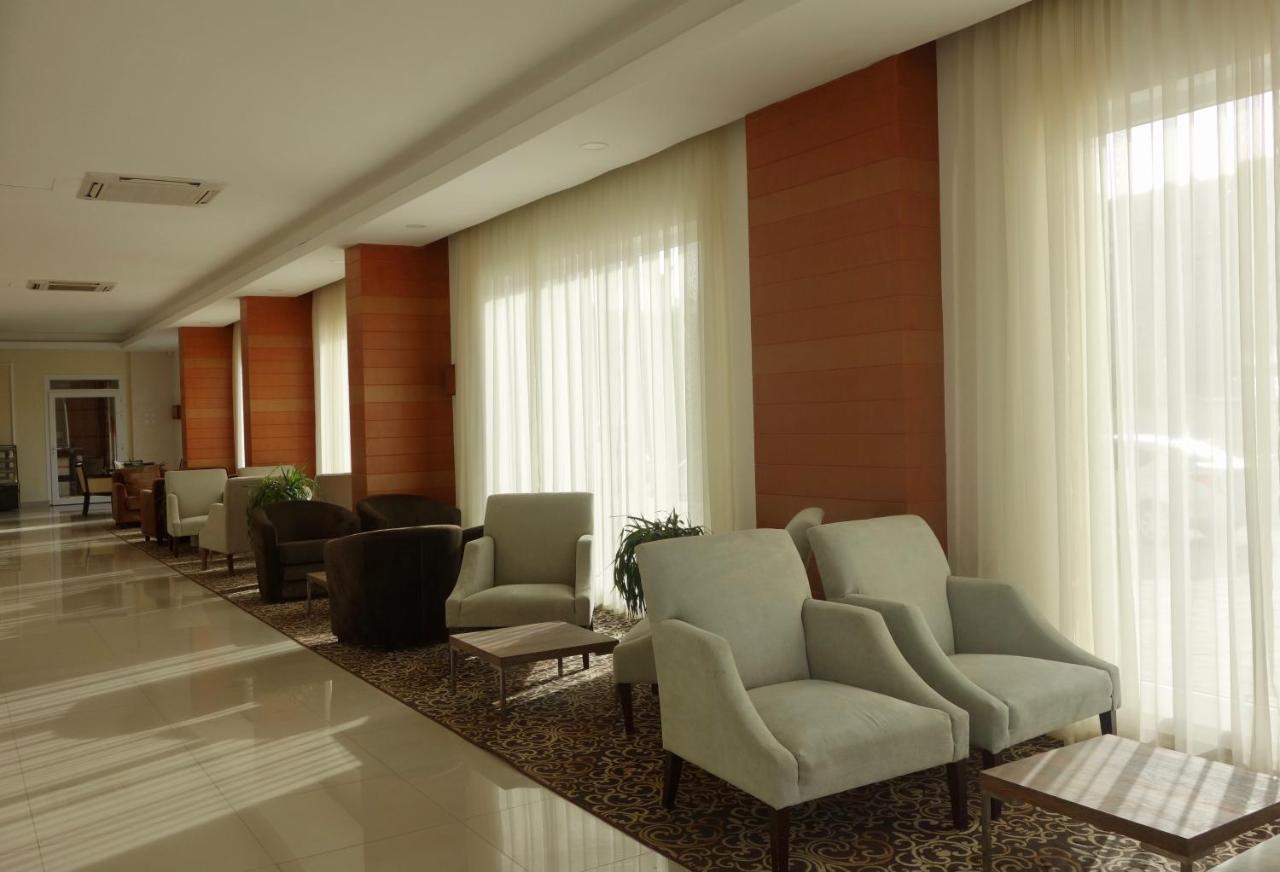סאלאלה Grand Tayba Hotel מראה חיצוני תמונה