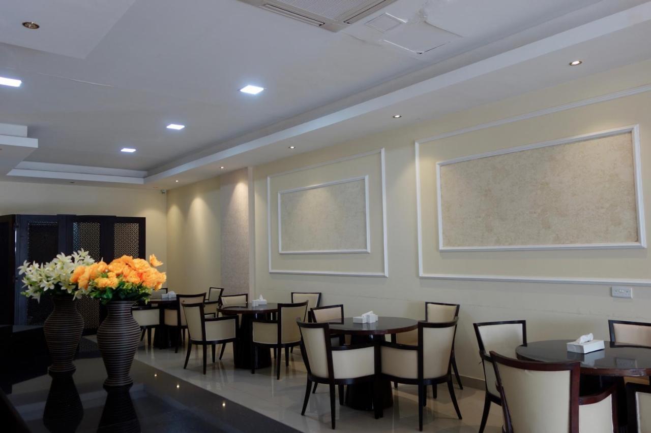 סאלאלה Grand Tayba Hotel מראה חיצוני תמונה
