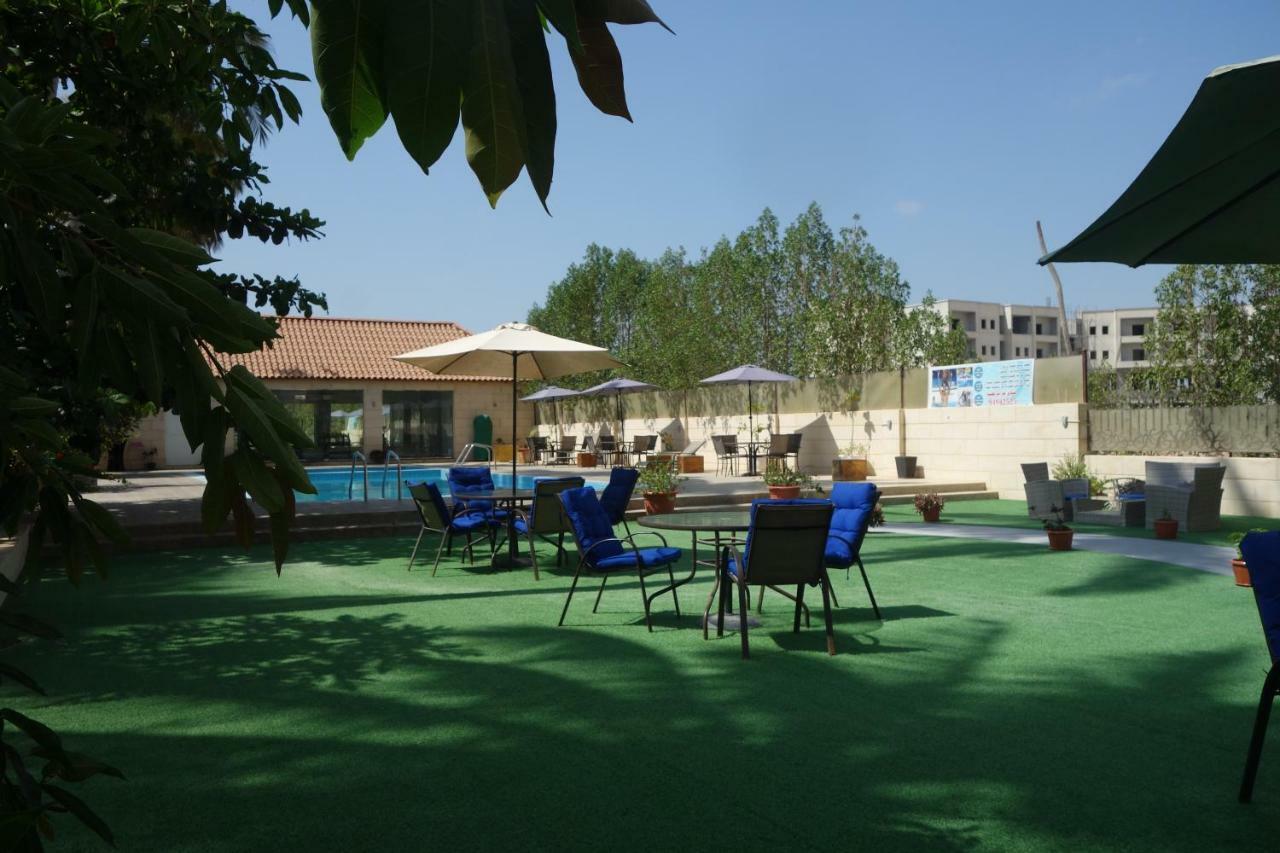 סאלאלה Grand Tayba Hotel מראה חיצוני תמונה